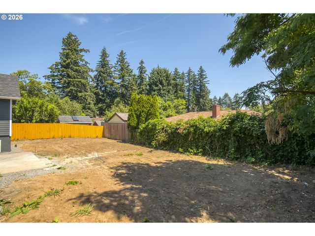 750 Se 135TH Ave, Portland, OR 97233