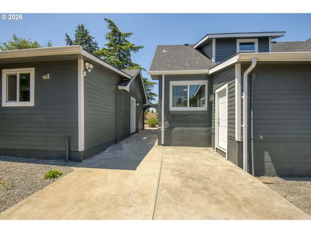 750 Se 135TH Ave, Portland, OR 97233