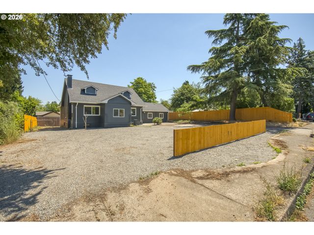 750 Se 135TH Ave, Portland, OR 97233