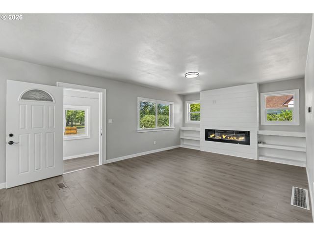 750 Se 135TH Ave, Portland, OR 97233