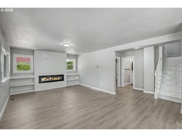 750 Se 135TH Ave, Portland, OR 97233