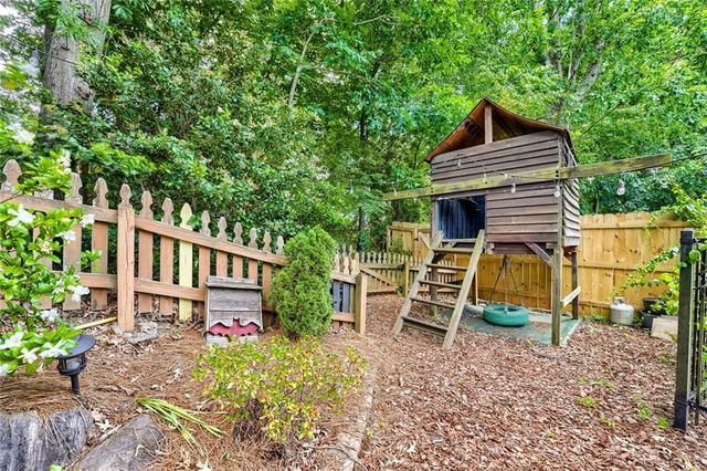 1617 Duncan Drive NW, Atlanta, GA 30318