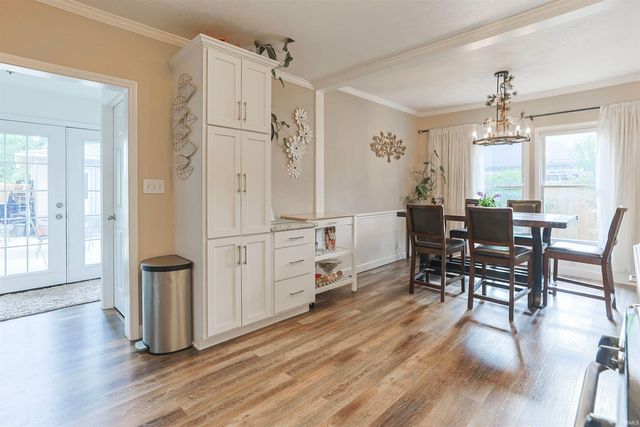 410 W Lawrence Street, Mishawaka, IN 46545