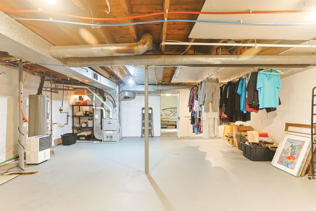 410 W Lawrence Street, Mishawaka, IN 46545