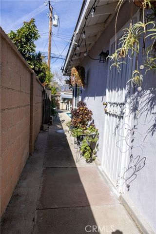 1113 San Bernardino Avenue, Pomona, CA 91767