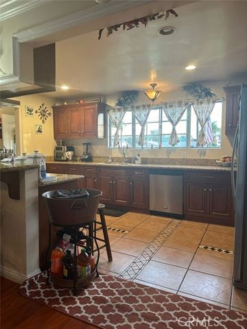 1113 San Bernardino Avenue, Pomona, CA 91767