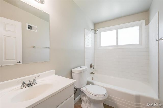 100 Taney Drive, Florissant, MO 63033