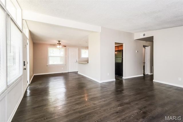 100 Taney Drive, Florissant, MO 63033