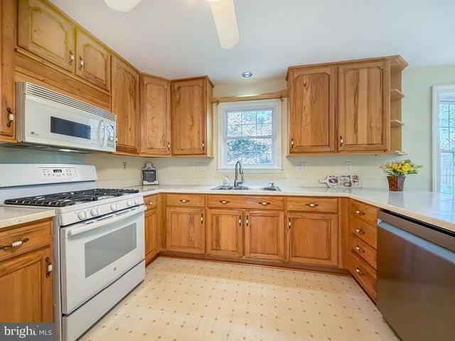 350 RICHARD RD, Yardley, PA 19067