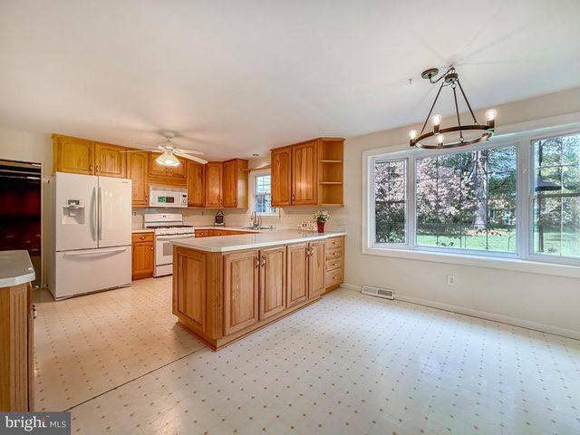 350 RICHARD RD, Yardley, PA 19067