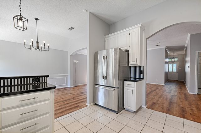 8737 San Joaquin Trail, Fort Worth, TX 76118