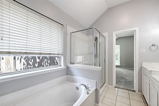 8737 San Joaquin Trail, Fort Worth, TX 76118