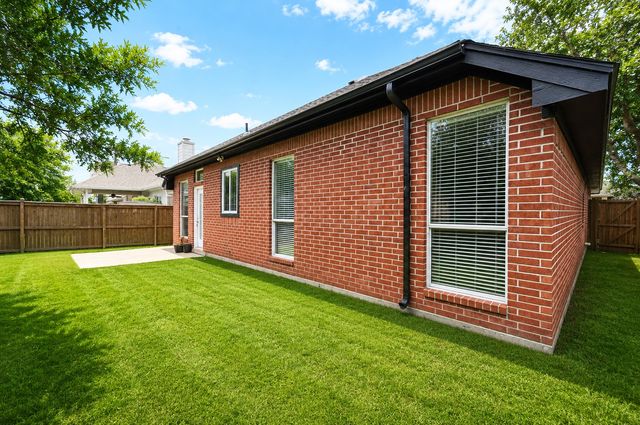 8737 San Joaquin Trail, Fort Worth, TX 76118