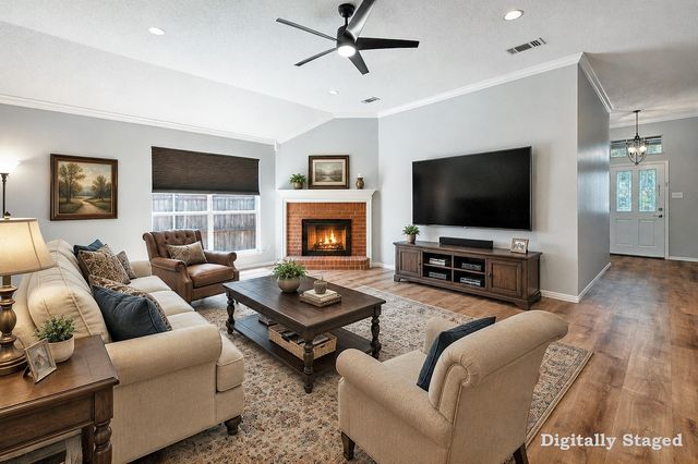 8737 San Joaquin Trail, Fort Worth, TX 76118