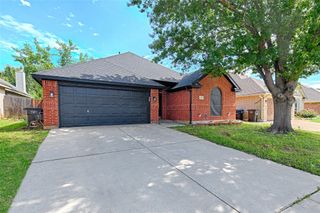 8737 San Joaquin Trail, Fort Worth, TX 76118