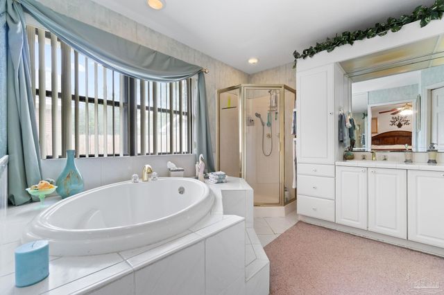 8560 Westview Ln, Pensacola, FL 32514