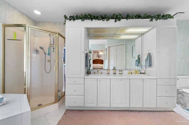 8560 Westview Ln, Pensacola, FL 32514