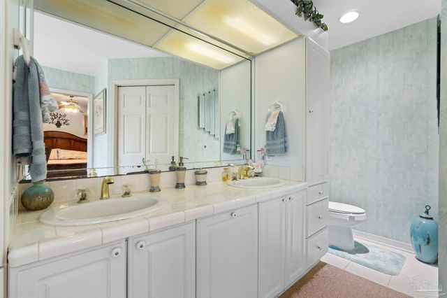 8560 Westview Ln, Pensacola, FL 32514