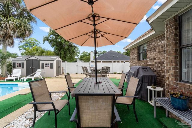 8560 Westview Ln, Pensacola, FL 32514