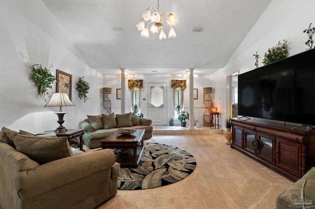 8560 Westview Ln, Pensacola, FL 32514