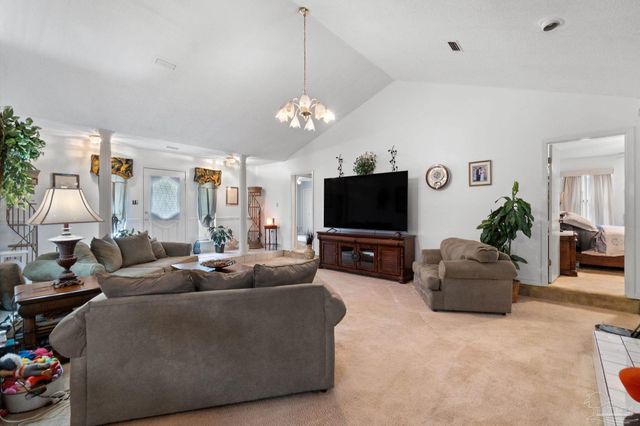 8560 Westview Ln, Pensacola, FL 32514