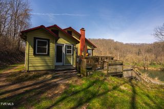 9950 Chestnut Ridge Road, Eidson, TN 37731