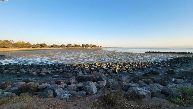 1321 Webster St D119, Alameda, CA 94501