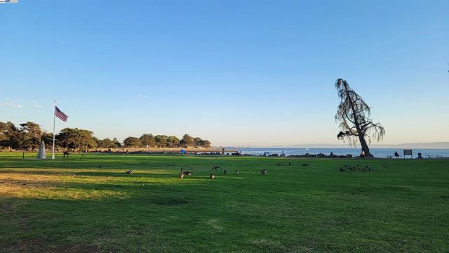 1321 Webster St D119, Alameda, CA 94501