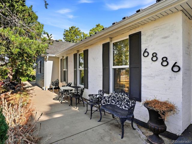 6886 S Pitkin Street, Foxfield, CO 80016