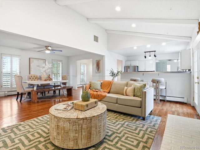 6886 S Pitkin Street, Foxfield, CO 80016