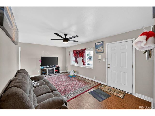 880 Lansing St, Aurora, CO 80010