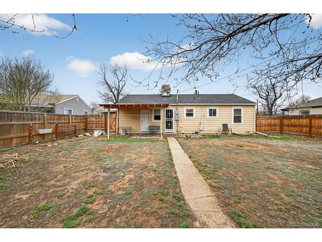 880 Lansing St, Aurora, CO 80010