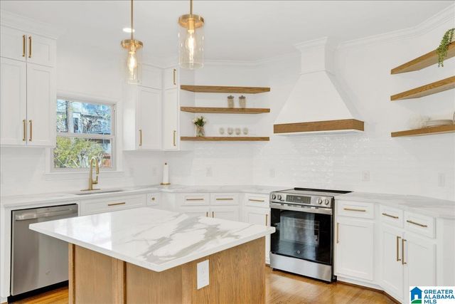 1128 AL SEIER ROAD, Hoover, AL 35226