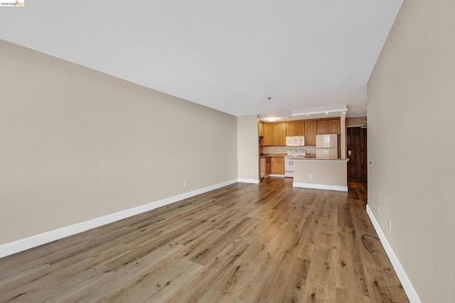 555 Pierce St 1424, Albany, CA 94706