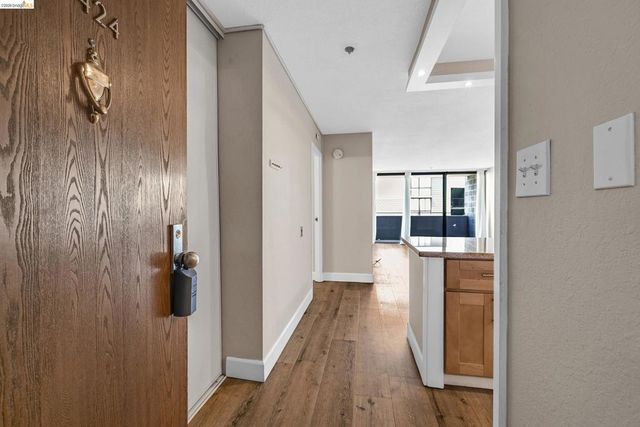555 Pierce St 1424, Albany, CA 94706