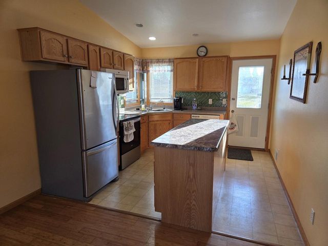 2209 Virginia DRIVE, Manitowoc, WI 54220