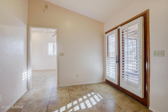 6260 E 2nd Street, Tucson, AZ 85711