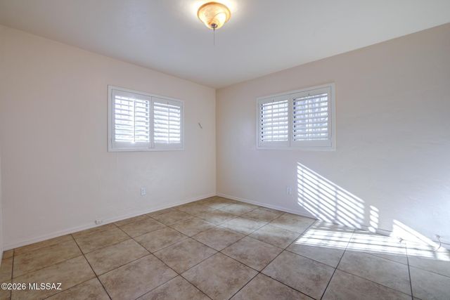 6260 E 2nd Street, Tucson, AZ 85711