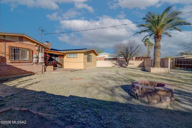 6260 E 2nd Street, Tucson, AZ 85711