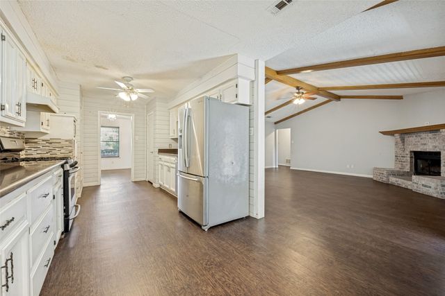 3204 Broken Arrow Road, Denton, TX 76209