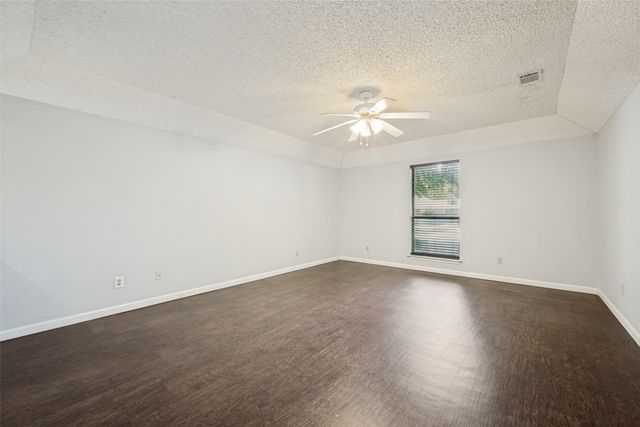 3204 Broken Arrow Road, Denton, TX 76209