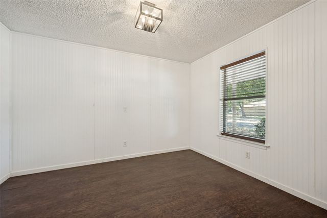 3204 Broken Arrow Road, Denton, TX 76209