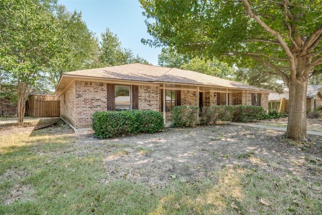 3204 Broken Arrow Road, Denton, TX 76209