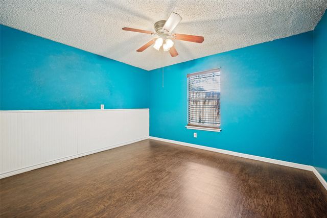 3204 Broken Arrow Road, Denton, TX 76209