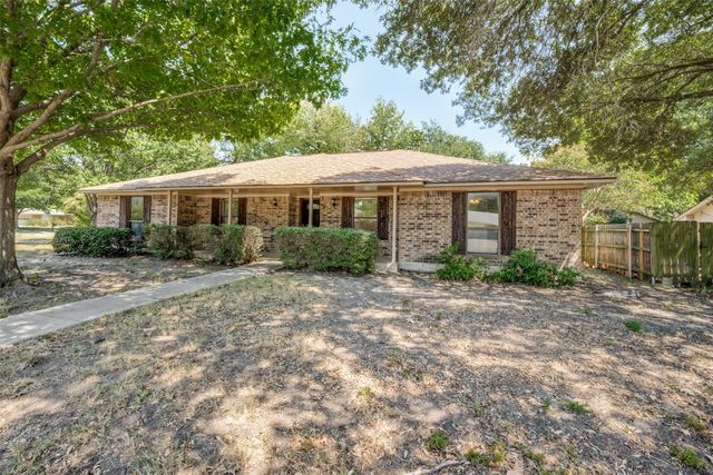 3204 Broken Arrow Road, Denton, TX 76209
