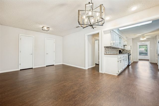 3204 Broken Arrow Road, Denton, TX 76209
