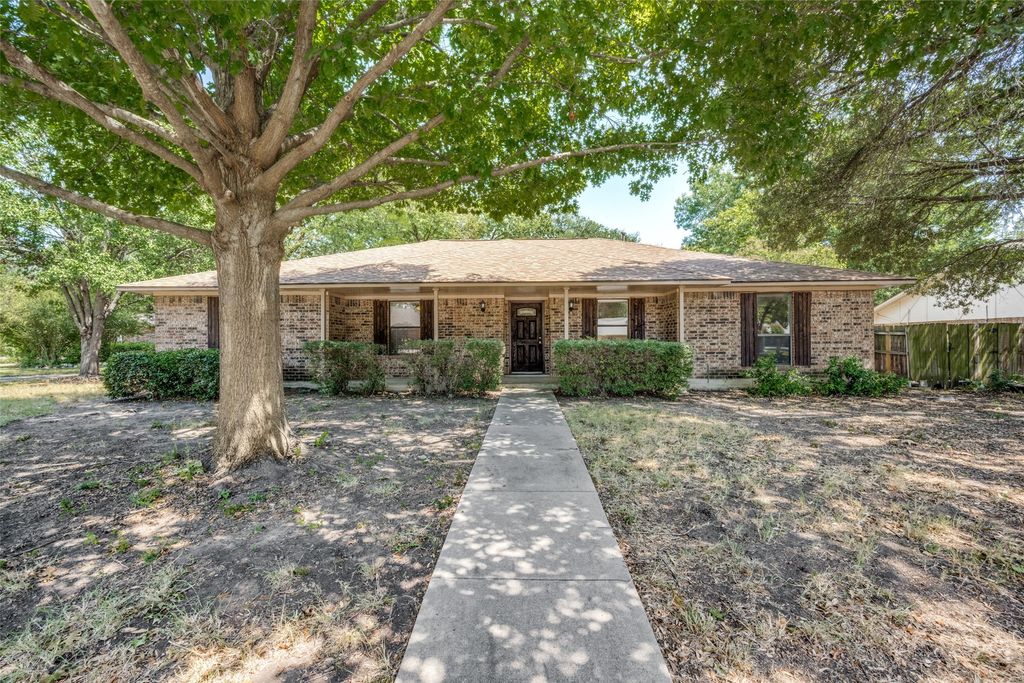 3204 Broken Arrow Road, Denton, TX 76209