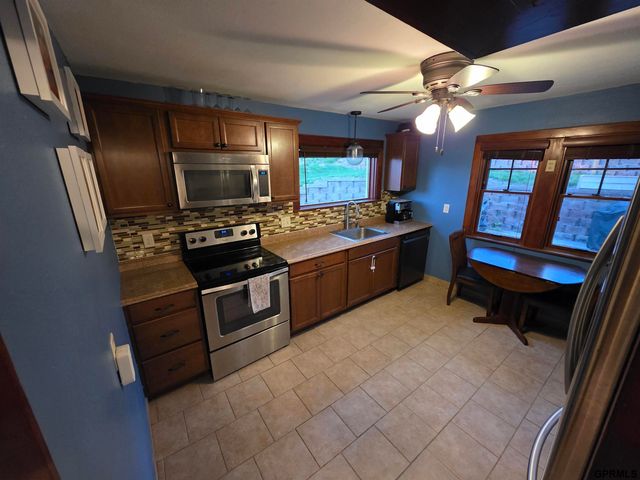 657 Cedar Street, Ashland, NE 68003