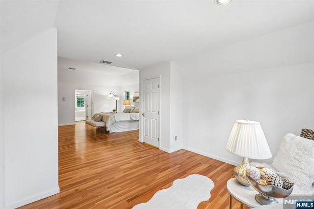 11 Carrington Court, Woodcliff Lake, NJ 07677