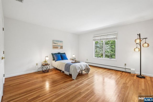 11 Carrington Court, Woodcliff Lake, NJ 07677